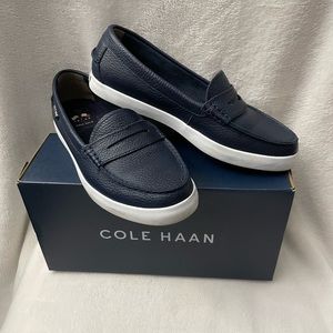 Cole Hann Navy Blue Women’s size 7 Nantucket Loafer II